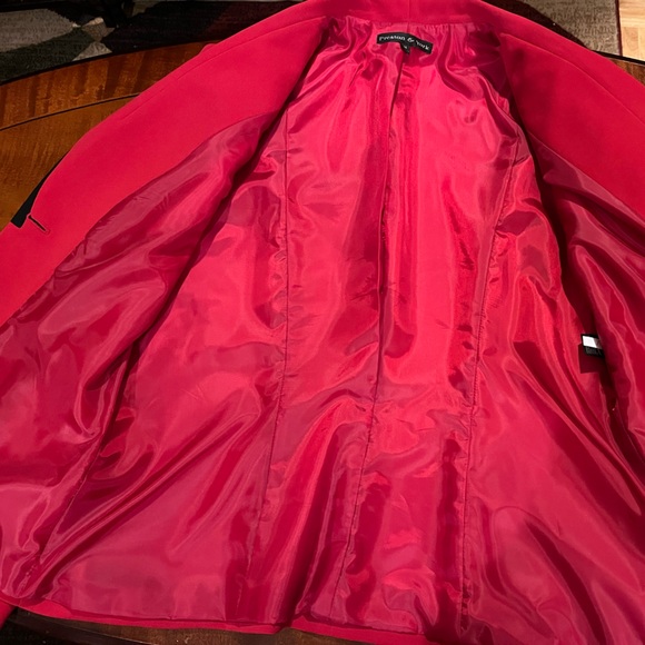 Preston & York vintage blazer/ jacket, red w/ black trim. Fitted, 2 pockets. 14 - Picture 8 of 11